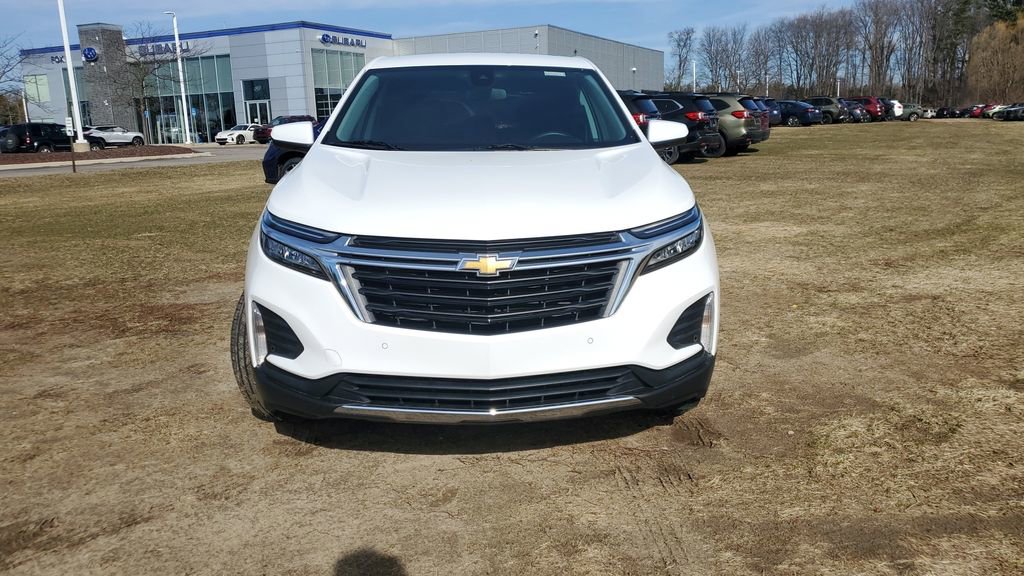 Used 2023 Chevrolet Equinox LT image 2