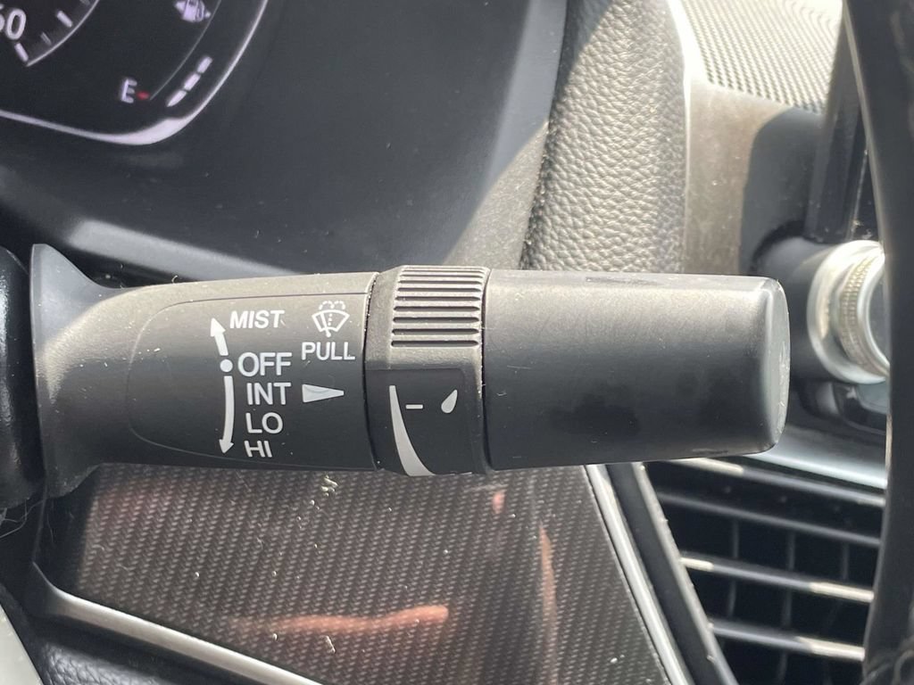Used 2018 Honda Accord Sport image 34