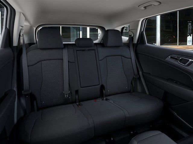 New 2026 Kia Sportage LX image 16