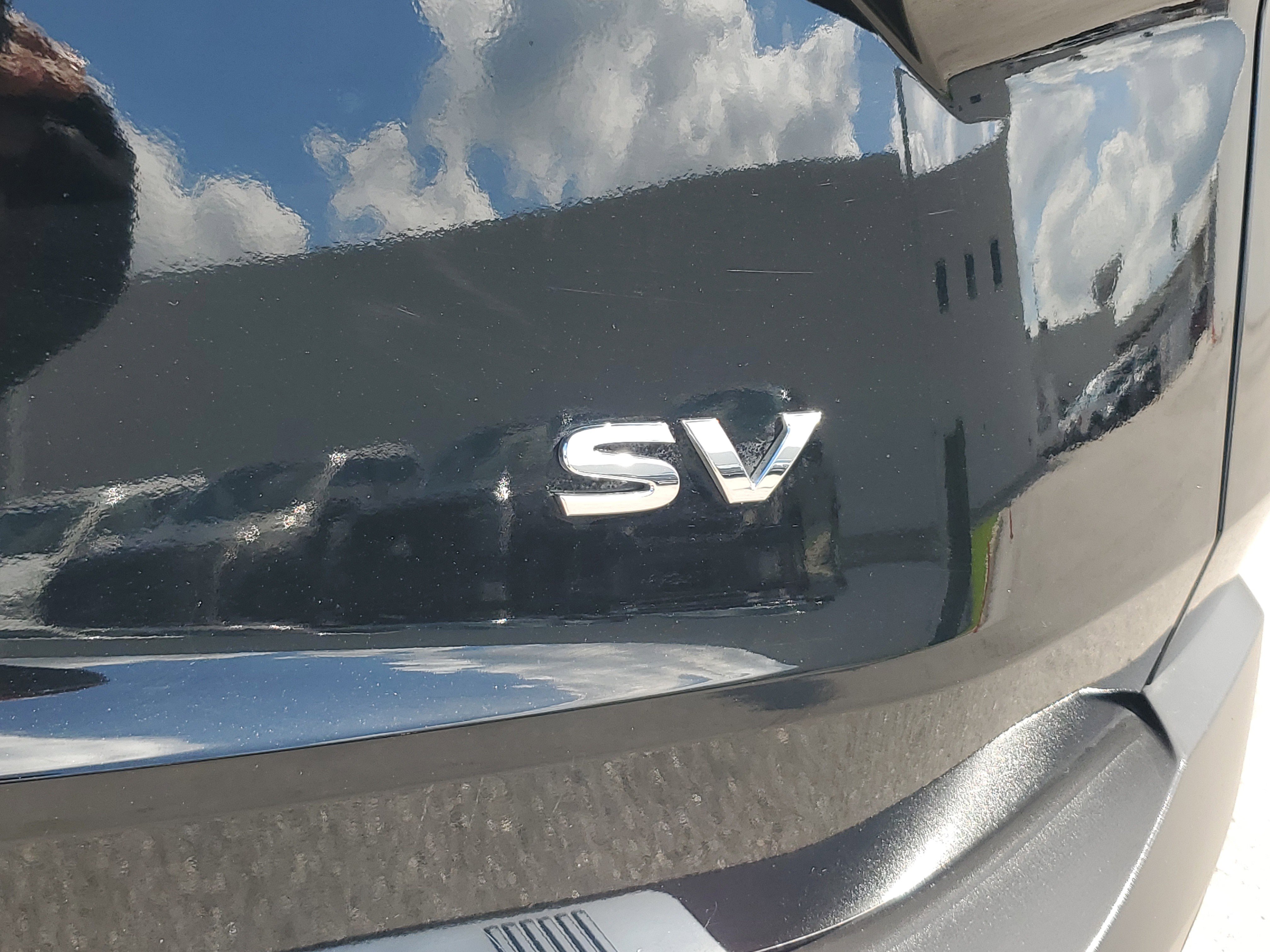 Used 2022 Nissan Rogue SV image 30