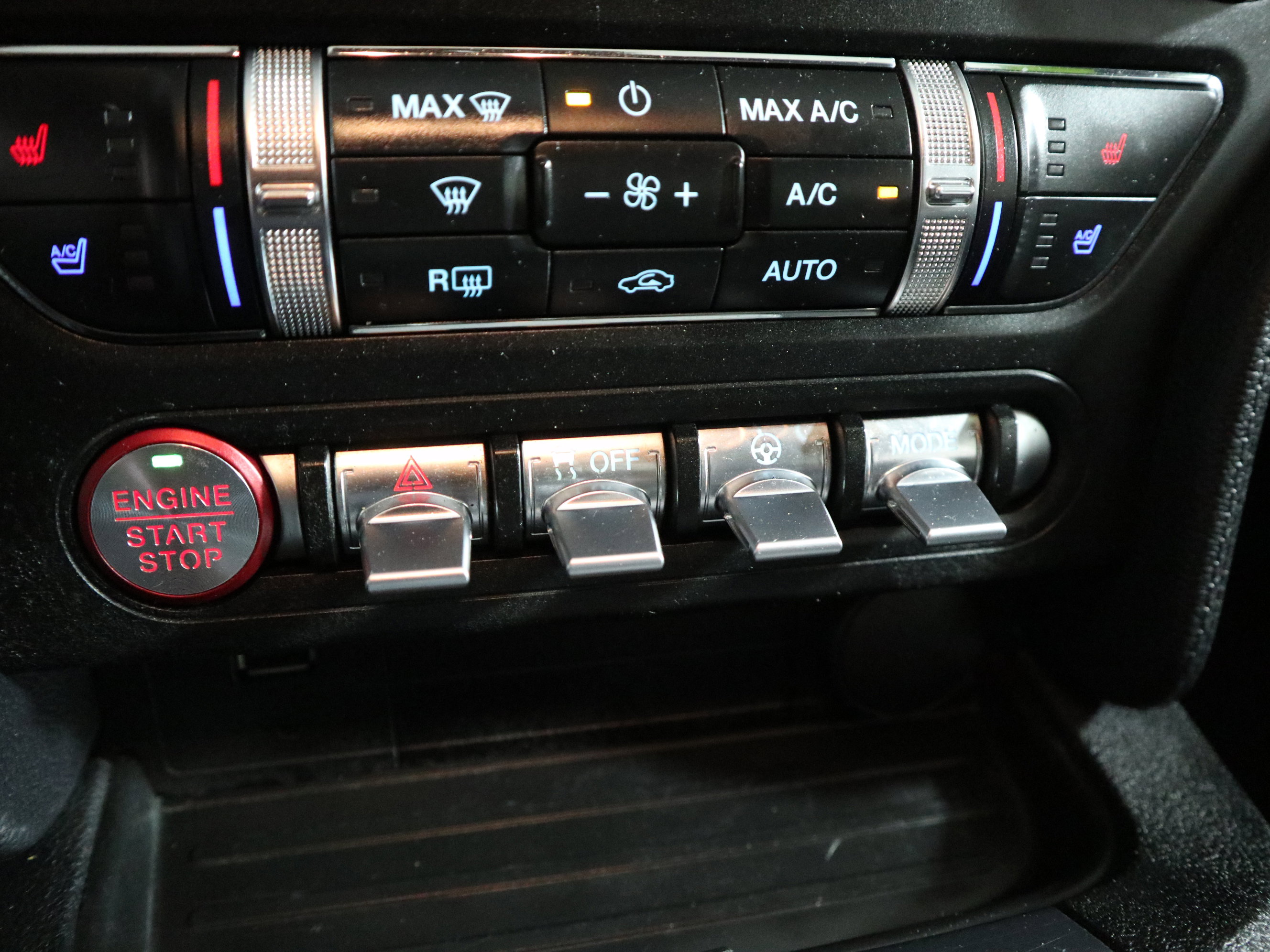 Used 2019 Ford Mustang Premium image 26