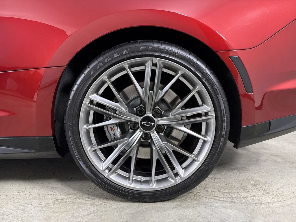 Used 2022 Chevrolet Camaro ZL1 RWD image 14