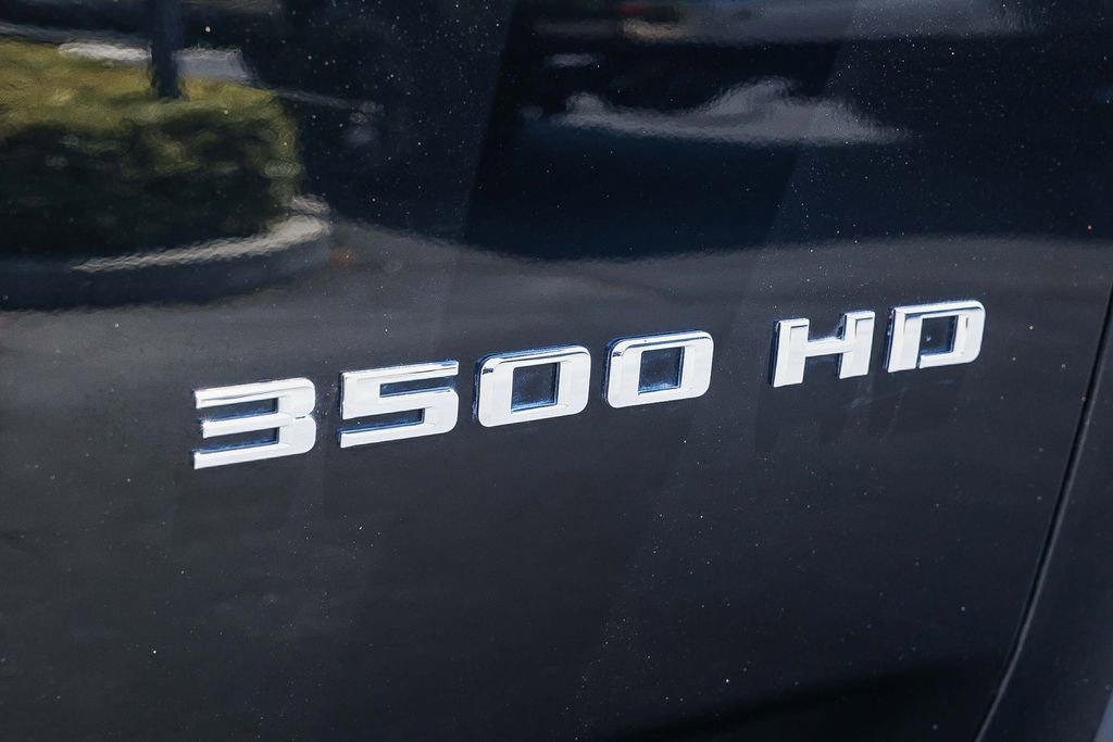 Used 2022 Chevrolet Silverado 3500 LTZ image 17