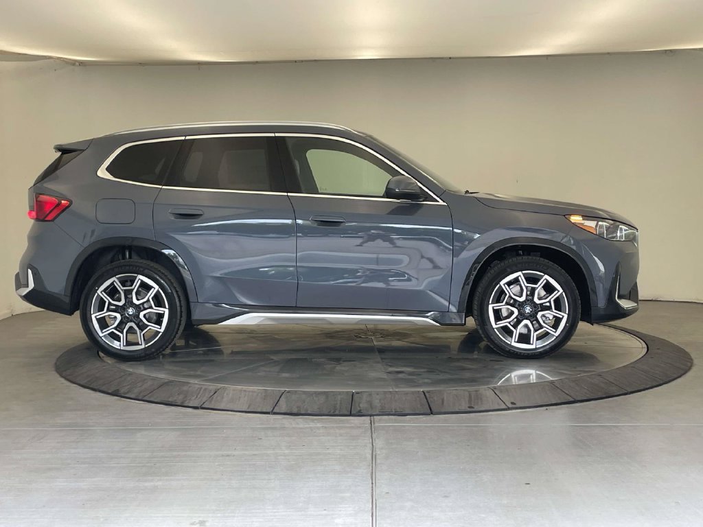 New 2027 BMW X1 xDrive28i w/ Technology Package AWD/4WD image 6
