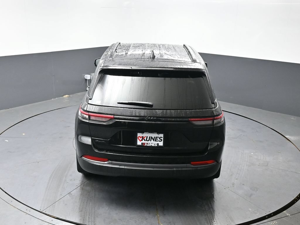 New 2026 Jeep Grand Cherokee Altitude AWD/4WD image 36