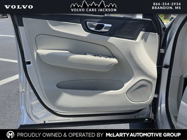Used 2019 Volvo XC60 T5 Inscription w/ Protection Package AWD/4WD image 15