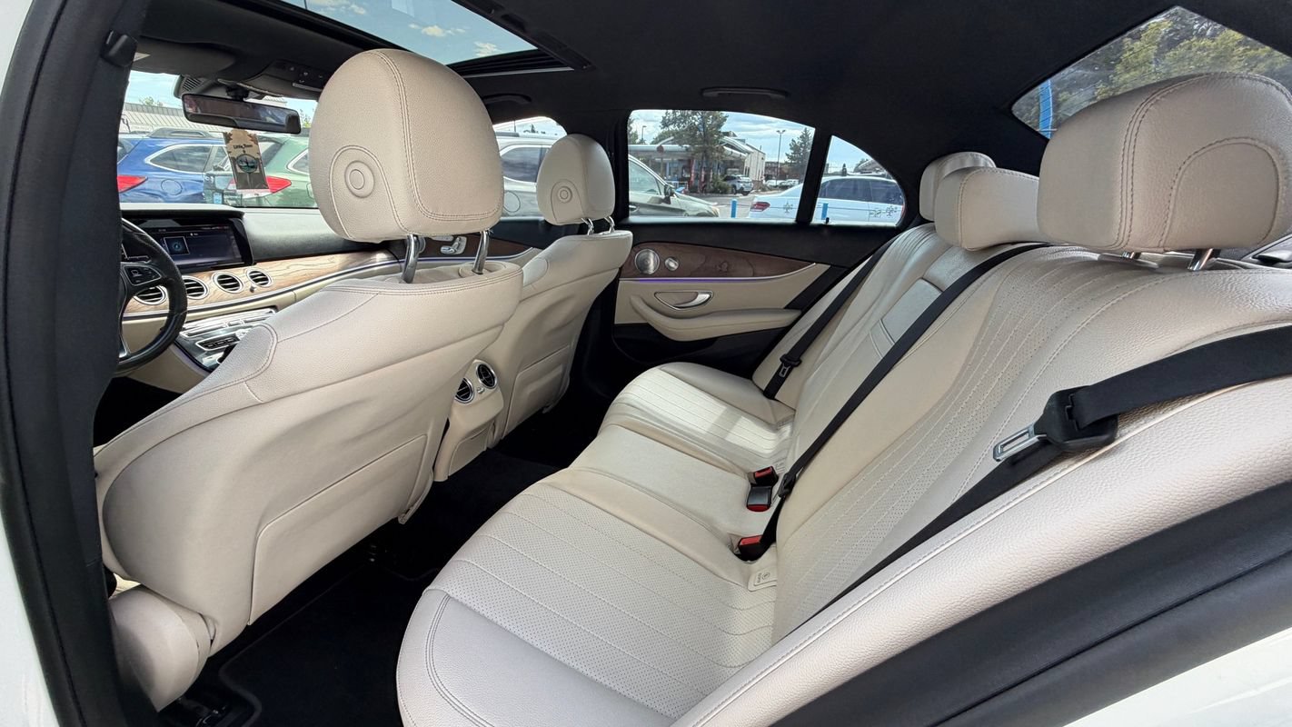 Used 2017 Mercedes-Benz E 300 4MATIC image 10