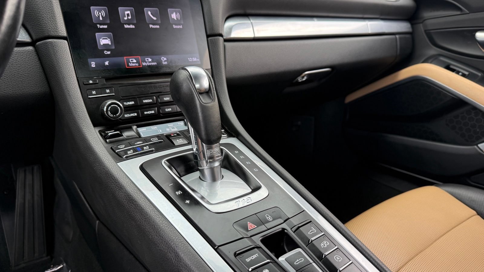 Used 2019 Porsche 718 Boxster RWD image 26