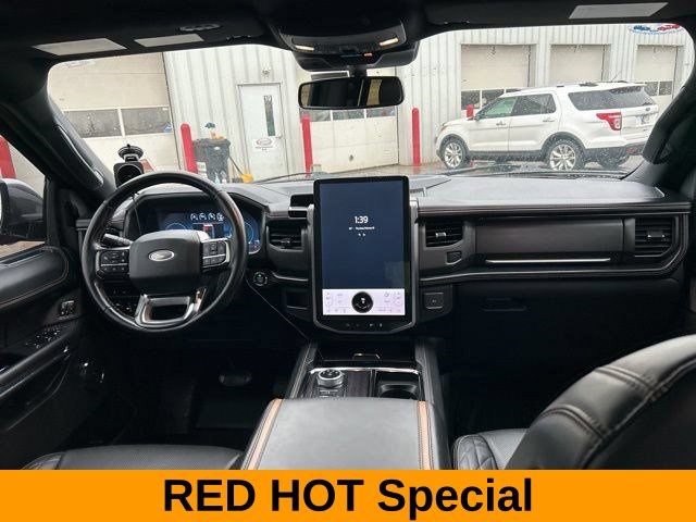 Used 2023 Ford Expedition Platinum AWD/4WD image 41