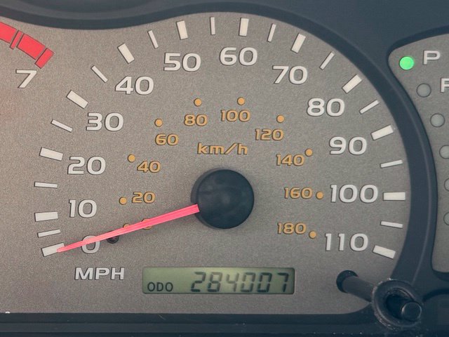 Used 2001 Toyota Sequoia Limited AWD/4WD image 11
