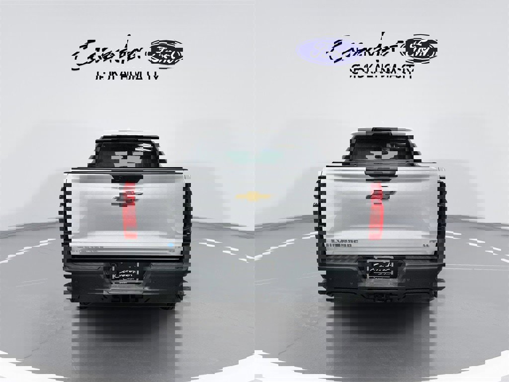 Used 2025 Chevrolet Silverado EV W/T image 7