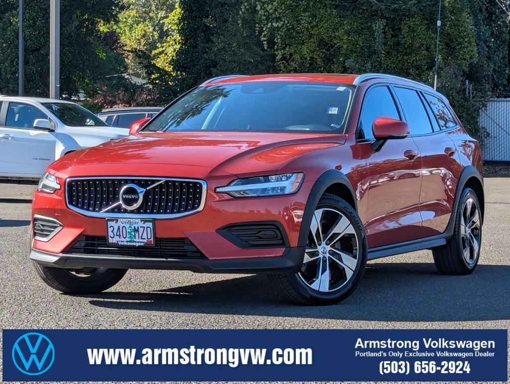 Used 2020 Volvo V60 T5 Cross Country w/ Protection Package Premier