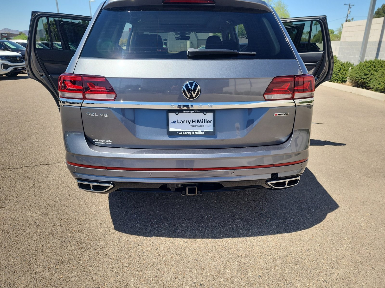 Used 2022 Volkswagen Atlas SEL Premium image 24