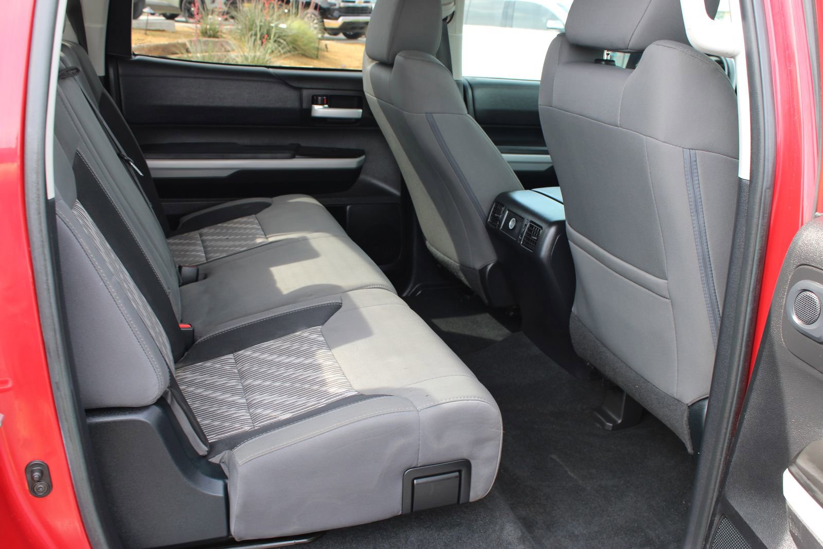 Used 2018 Toyota Tundra SR5 w/ SR5 Upgrade Package image 23