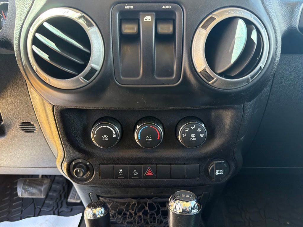 Used 2014 Jeep Wrangler Sport AWD/4WD image 16