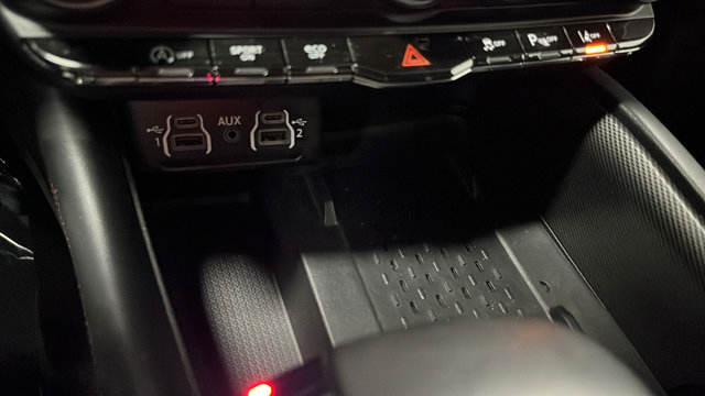 Used 2025 Dodge Durango GT AWD/4WD image 34