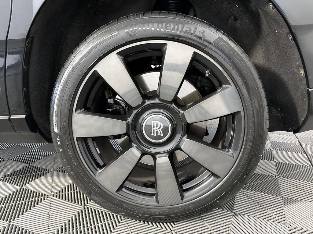 Used 2020 Rolls-Royce Cullinan AWD/4WD image 11