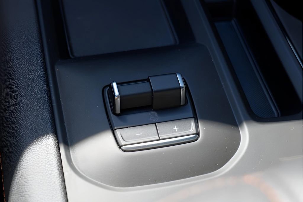 New 2025 GMC Sierra 2500 AT4 w/ AT4 Premium Plus Package image 16