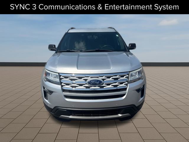 Used 2019 Ford Explorer XLT w/ Equipment Group 202A AWD/4WD image 11