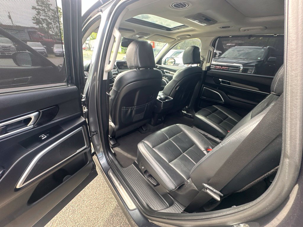 Used 2022 Kia Telluride SX w/ Nightfall Edition Package AWD/4WD image 23