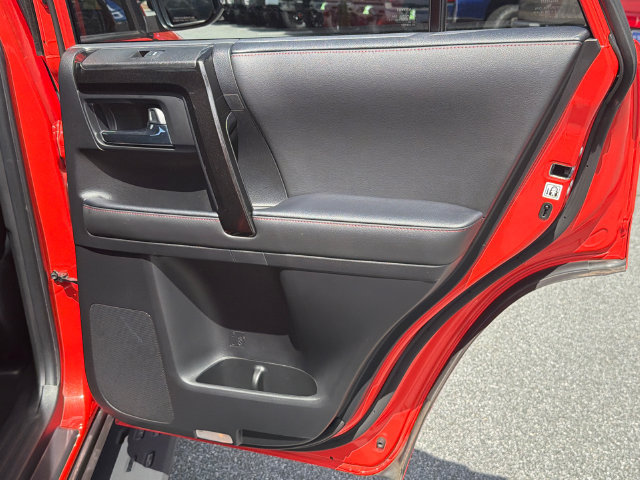 Used 2024 Toyota 4Runner TRD Off-Road Premium w/ Moonroof Package AWD/4WD image 18