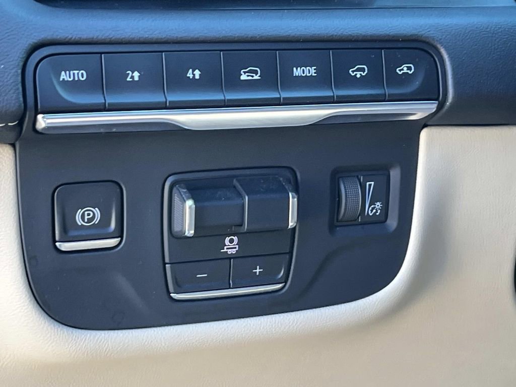 Certified 2021 Cadillac Escalade Premium Luxury w/ Driver Assist Tech Package image 30