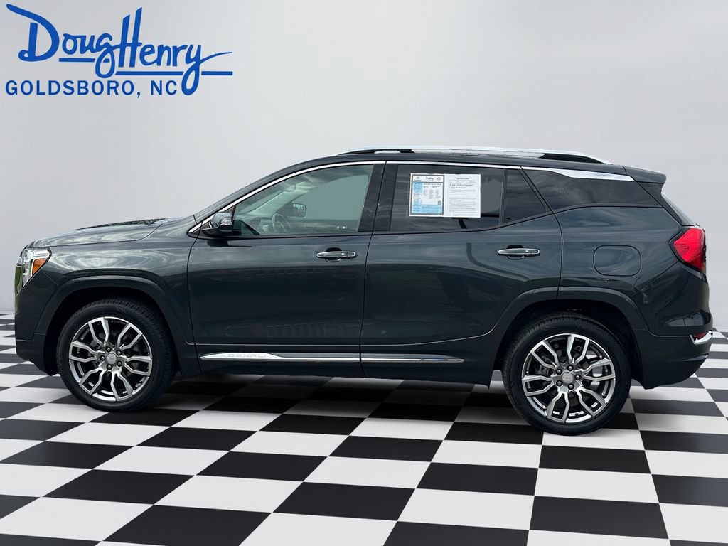 Used 2022 GMC Terrain Denali AWD/4WD image 2
