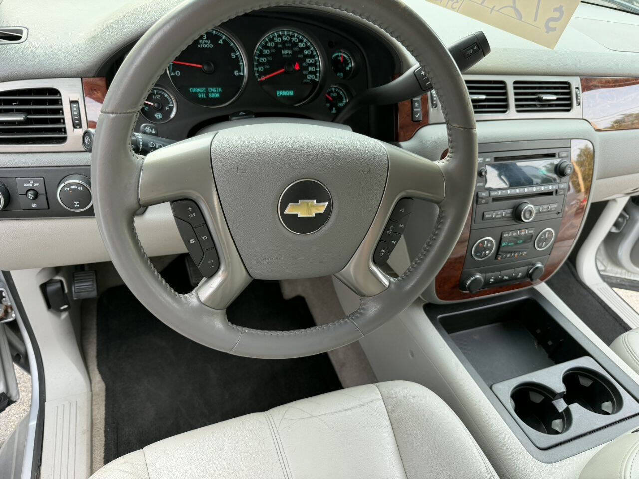 Used 2012 Chevrolet Suburban LT w/ Luxury Package AWD/4WD image 8