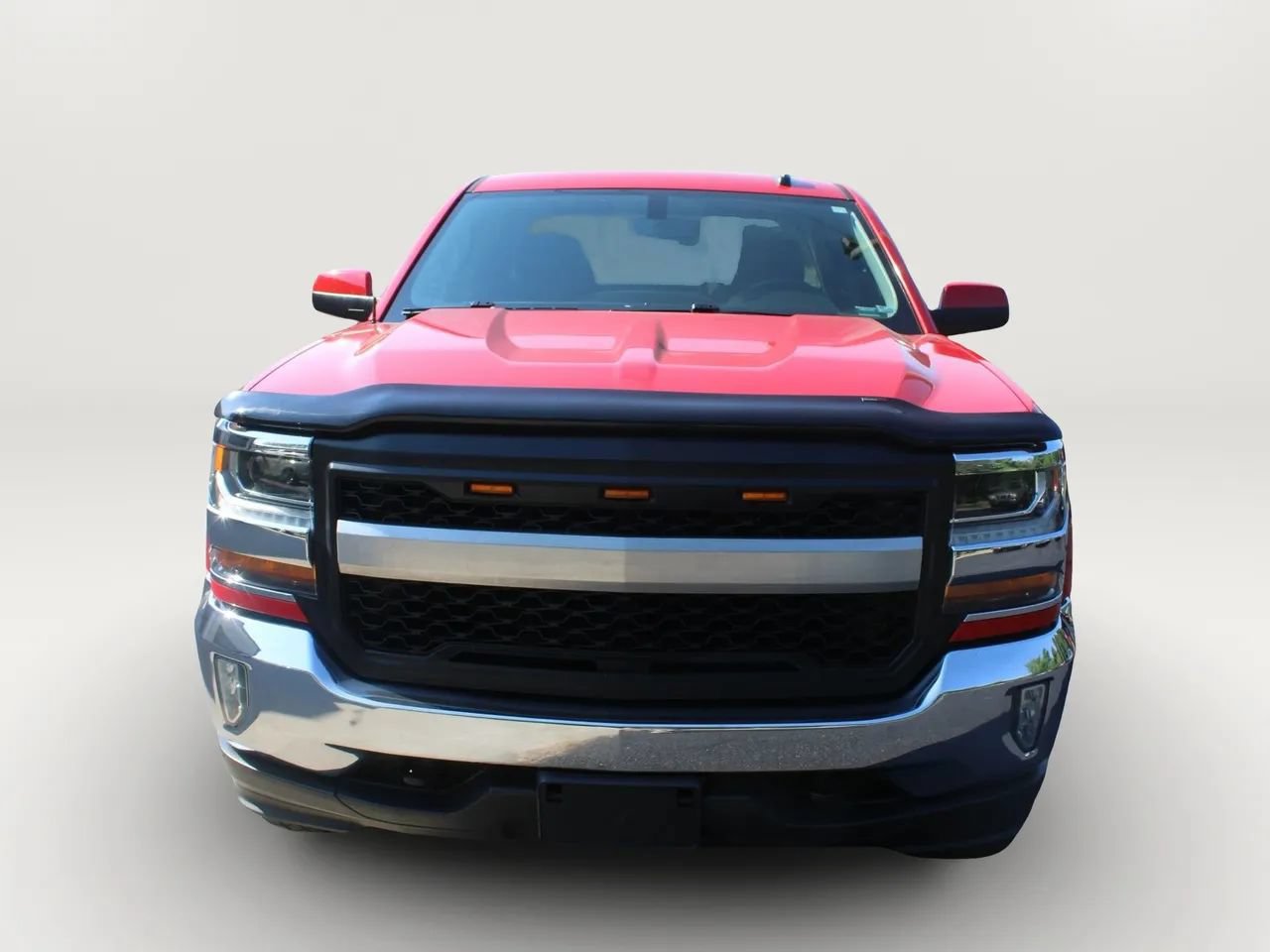 Used 2017 Chevrolet Silverado 1500 LT w/ All Star Edition AWD/4WD image 2