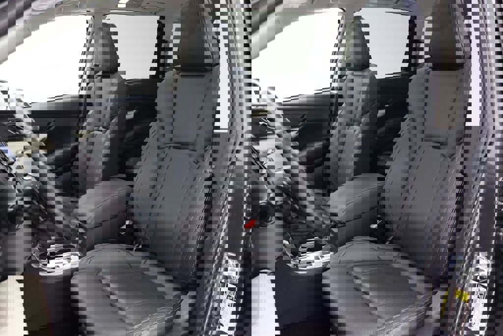 Used 2022 Subaru Ascent Limited w/ Technology Package image 17