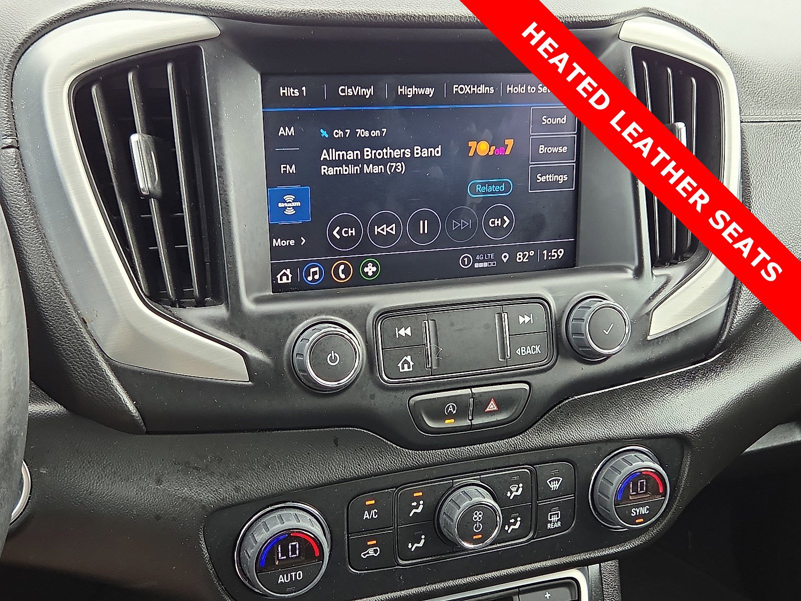 Used 2022 GMC Terrain SLT w/ Tech Package image 15