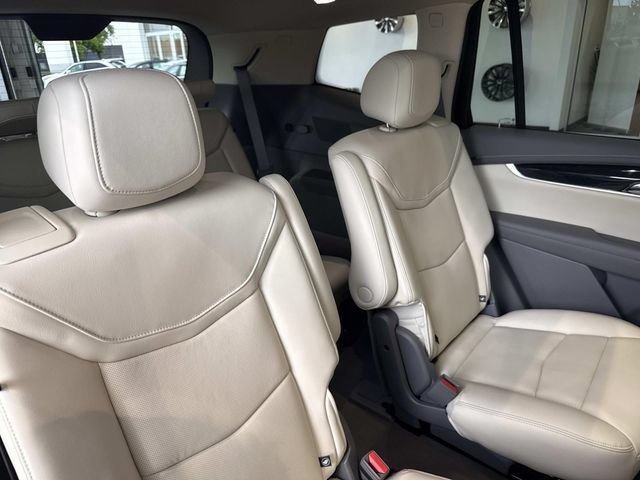 Certified 2024 Cadillac XT6 Premium Luxury w/ LPO, Floor Liner Package AWD/4WD image 25
