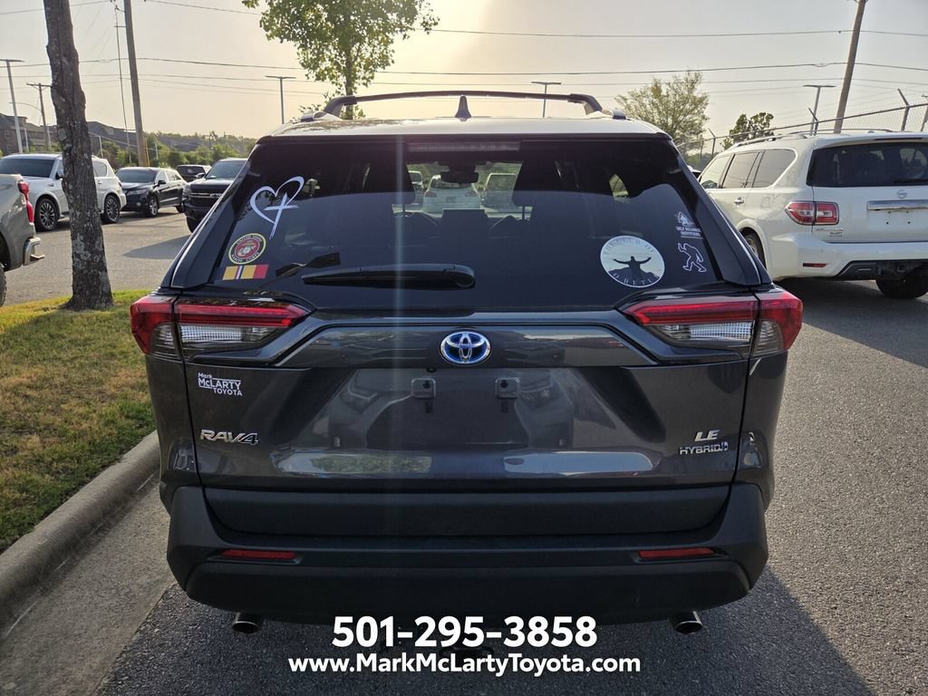 Used 2024 Toyota RAV4 LE AWD/4WD image 6