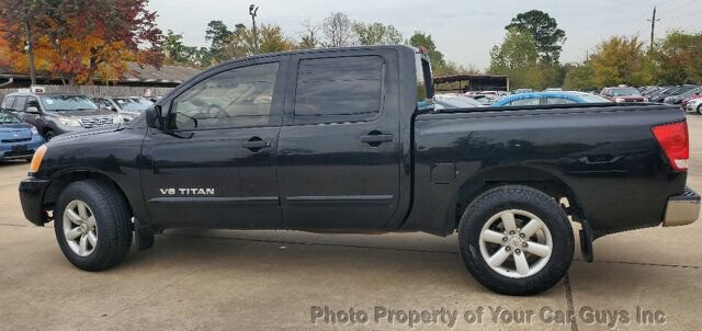 Used 2010 Nissan Titan SE RWD image 6