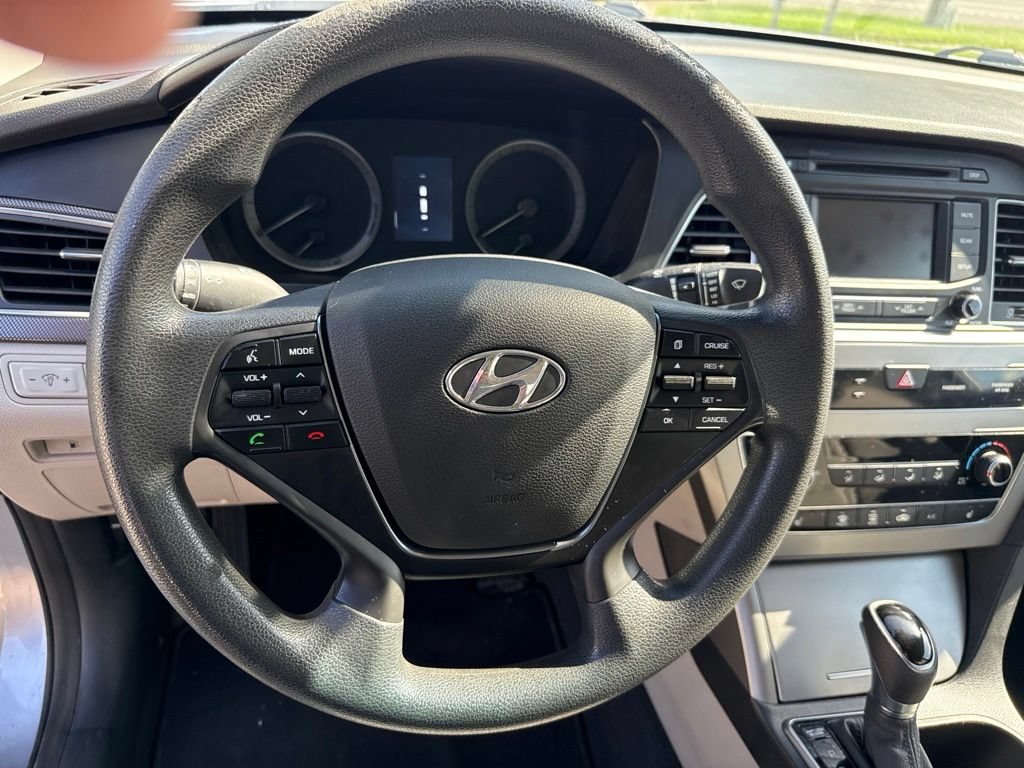 Used 2015 Hyundai Sonata Sport FWD image 11