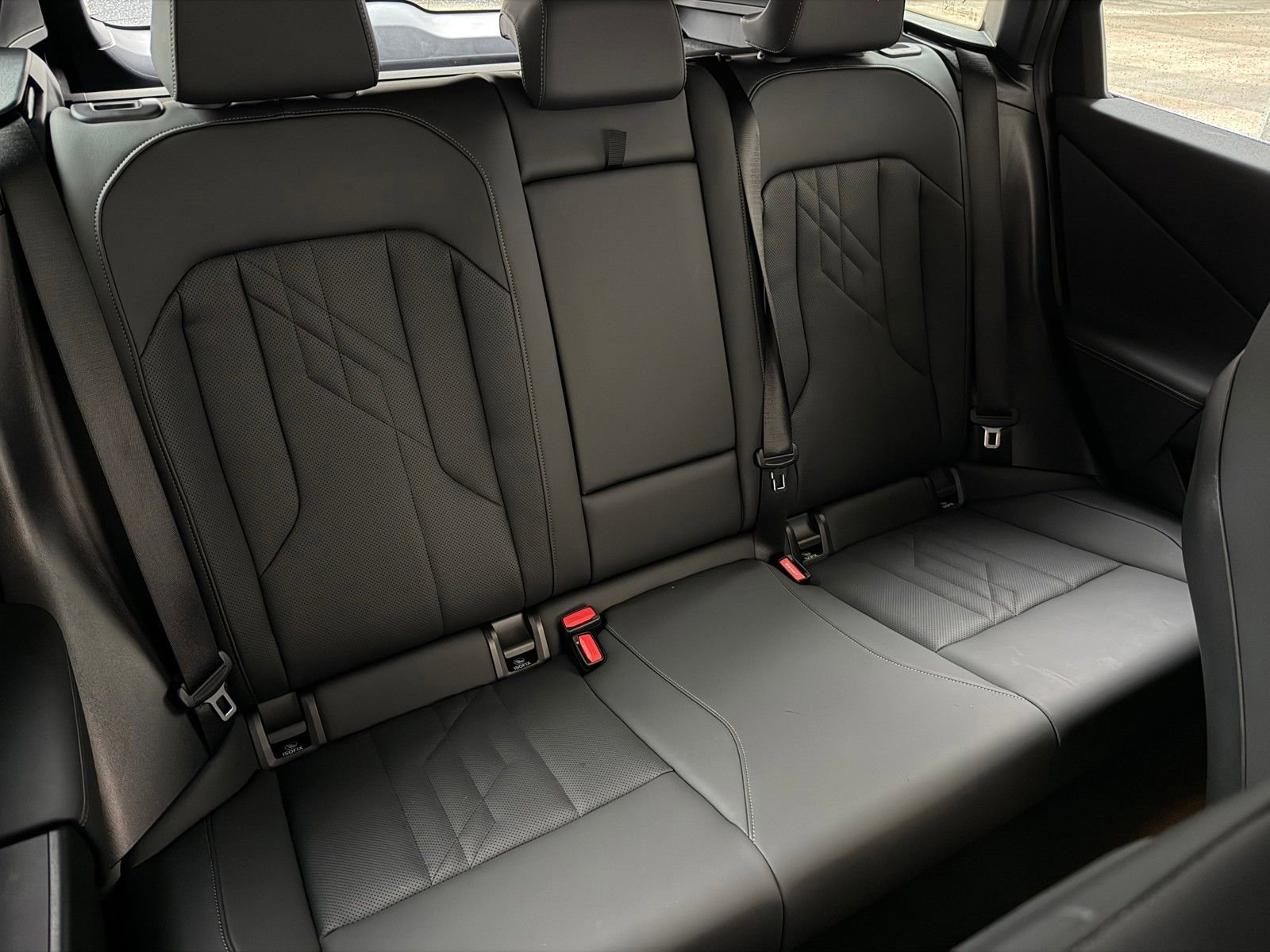 Used 2025 BMW X3 xDrive30i w/ Premium Package image 19