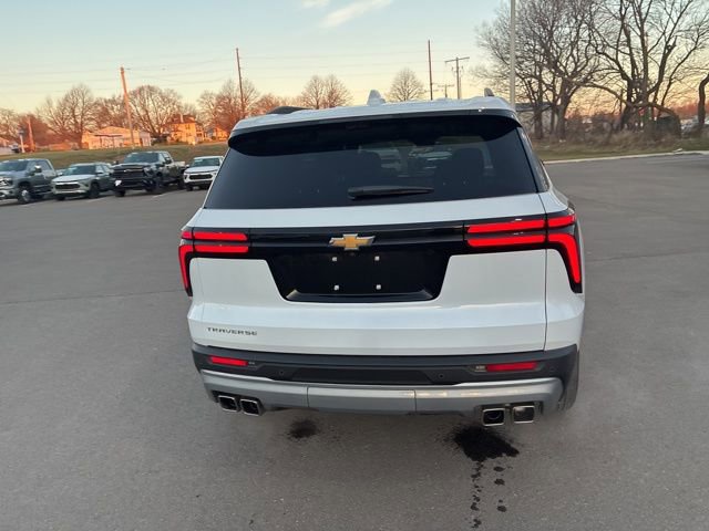 Used 2026 Chevrolet Traverse LT w/ Sun and Wheel Package image 10