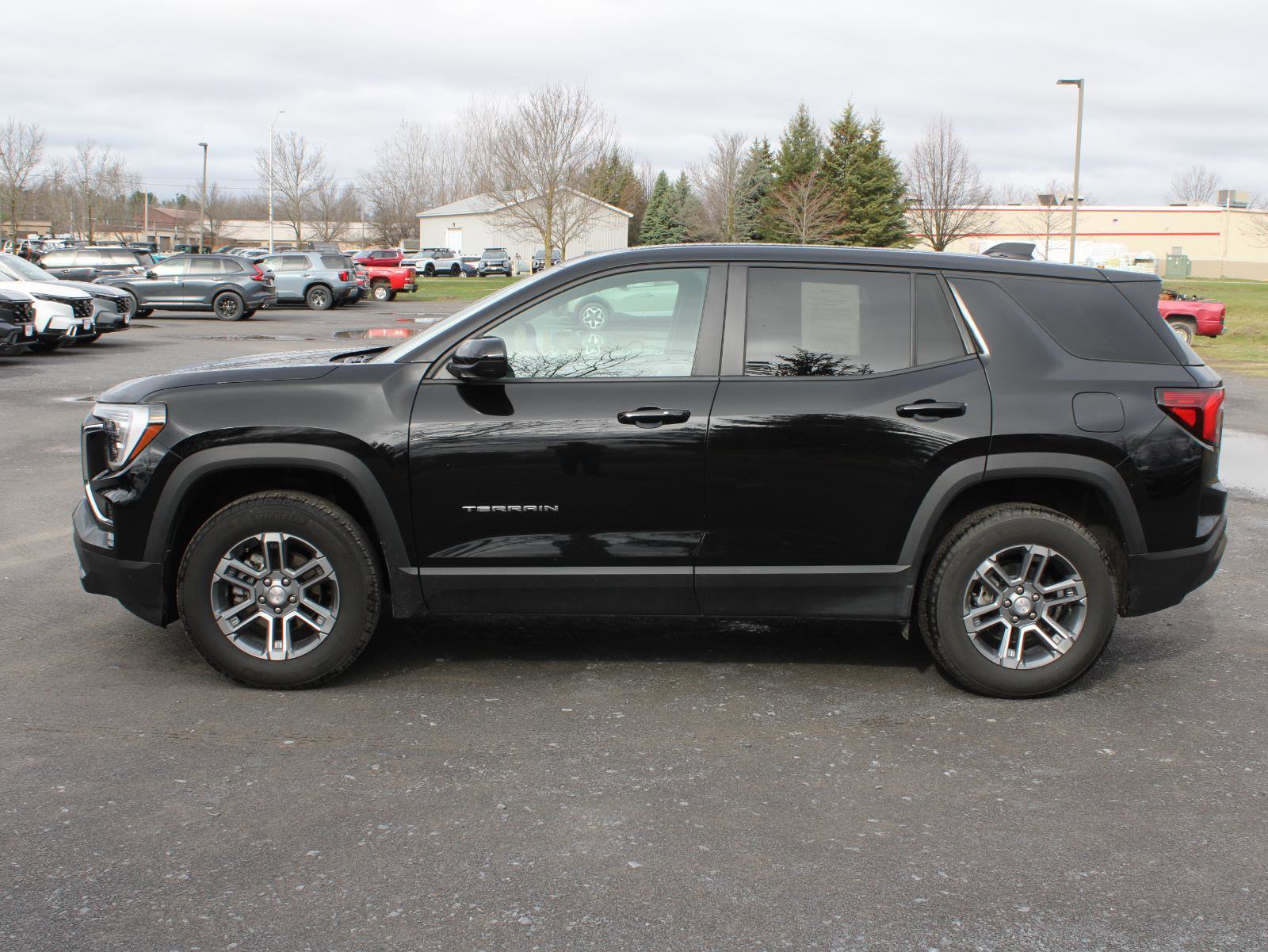 Used 2026 GMC Terrain Elevation image 5