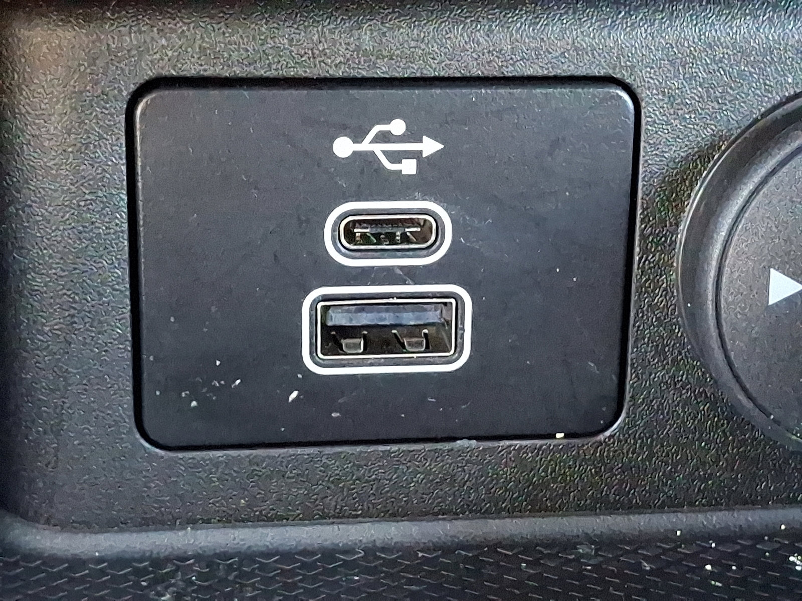 Certified 2024 Ford Escape Active image 23