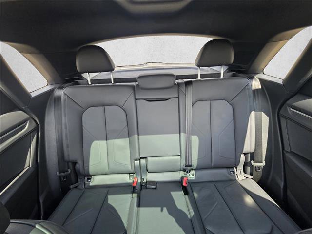 Certified 2025 Audi Q3 2.0T Premium w/ Convenience Package AWD/4WD image 15