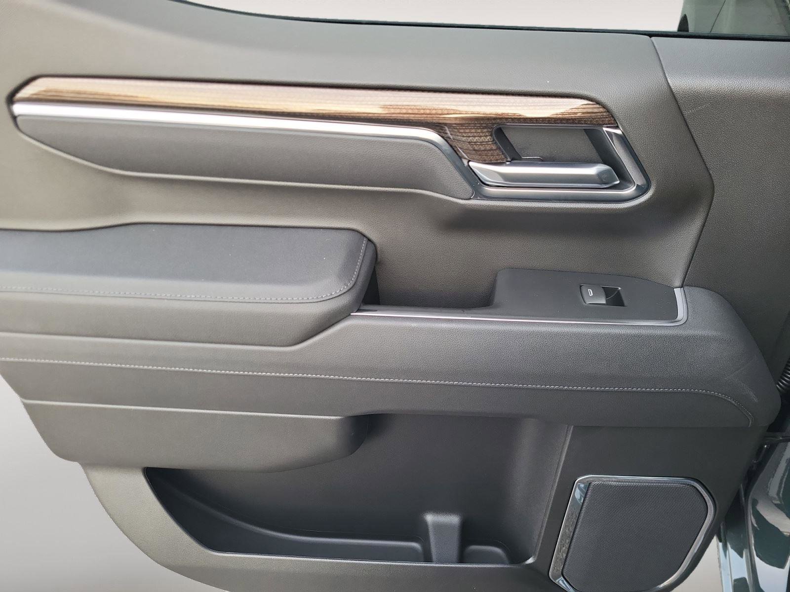 New 2026 Chevrolet Silverado 1500 LT image 18