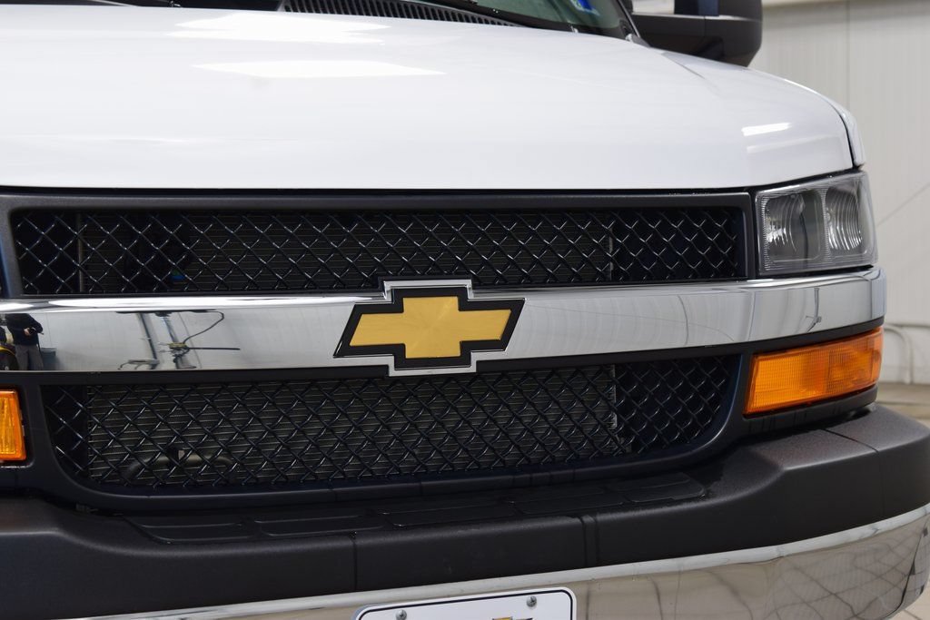 New 2026 Chevrolet Express 3500 w/ Power Convenience Package RWD image 5