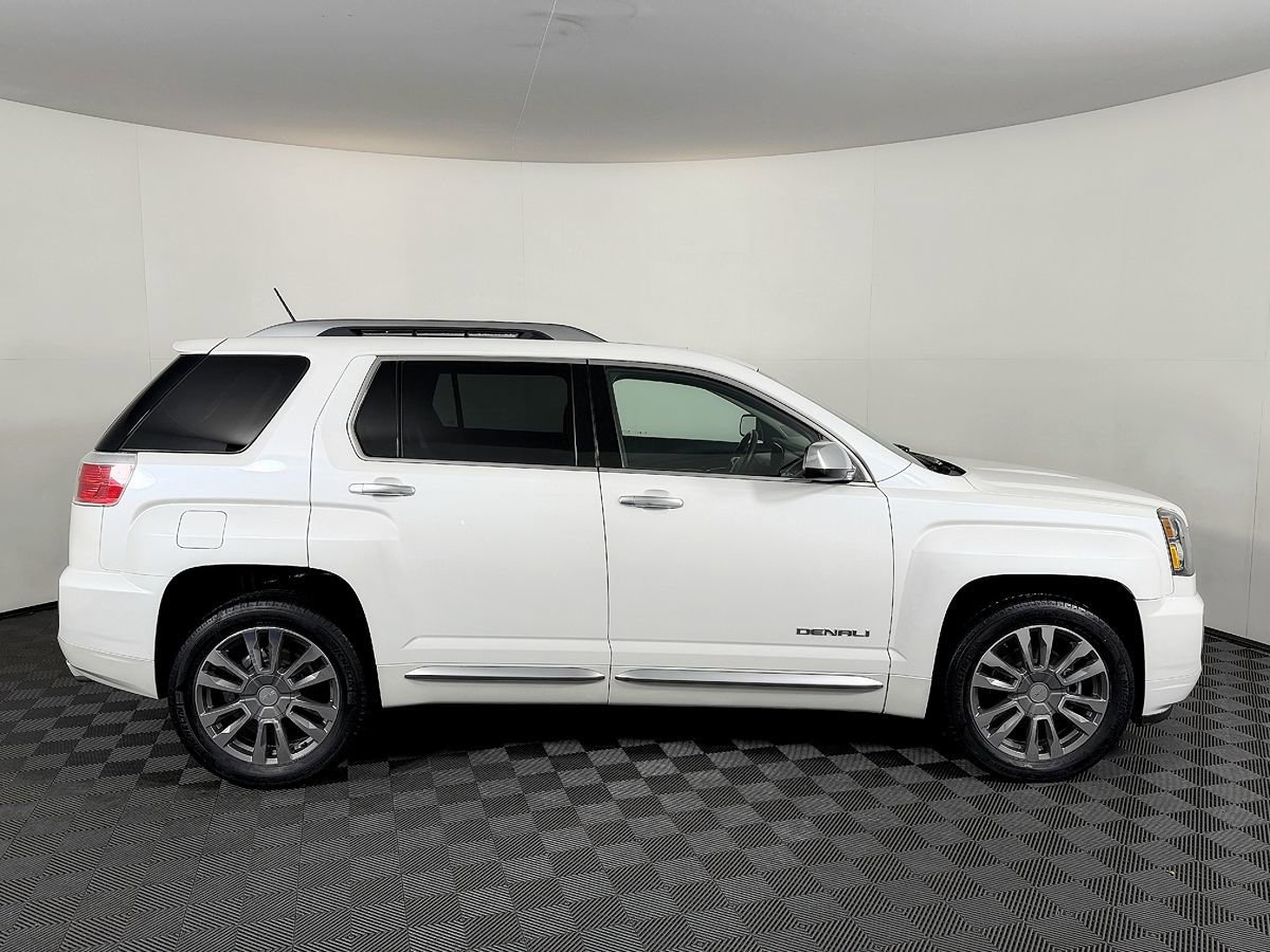 Used 2017 GMC Terrain Denali image 7