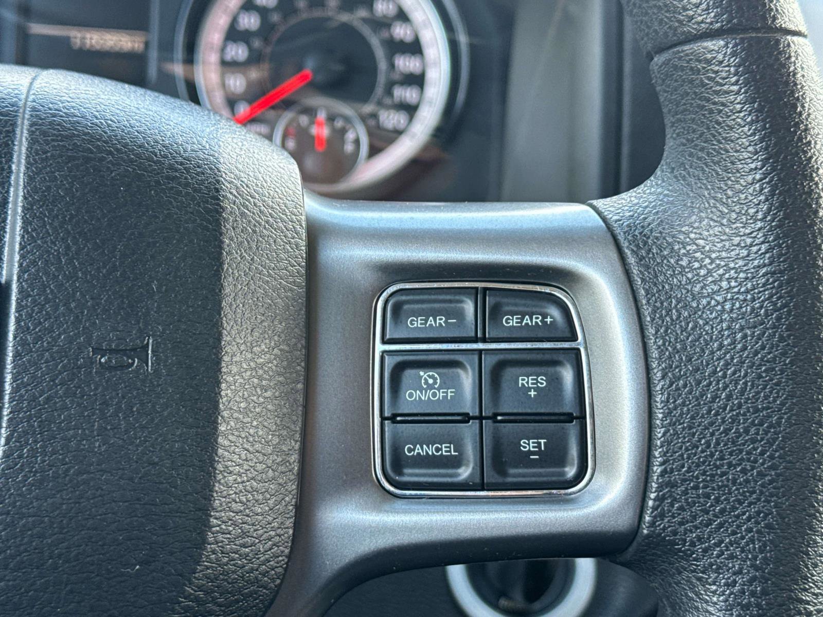 Used 2021 RAM 1500 Classic SLT AWD/4WD image 22