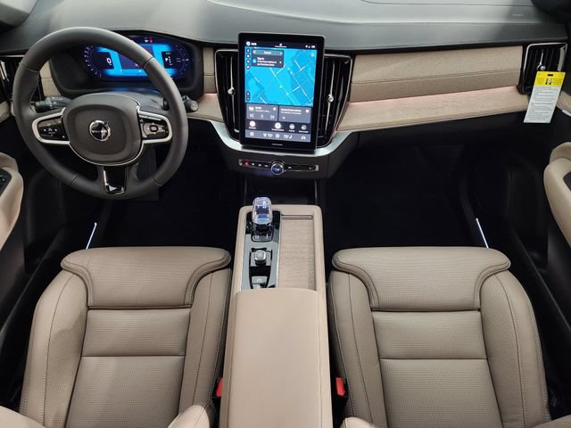 New 2026 Volvo XC90 T8 Ultra w/ Protection Package Premier AWD/4WD image 4