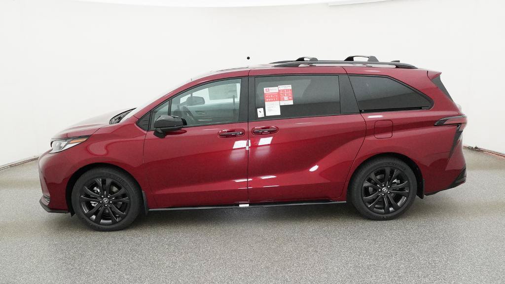 New 2026 Toyota Sienna XSE FWD image 6