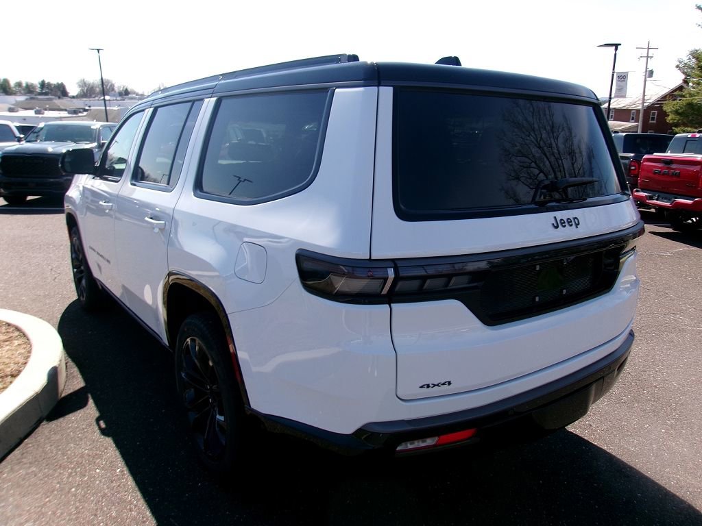 New 2026 Jeep Grand Wagoneer Summit w/ Premium Group III image 4