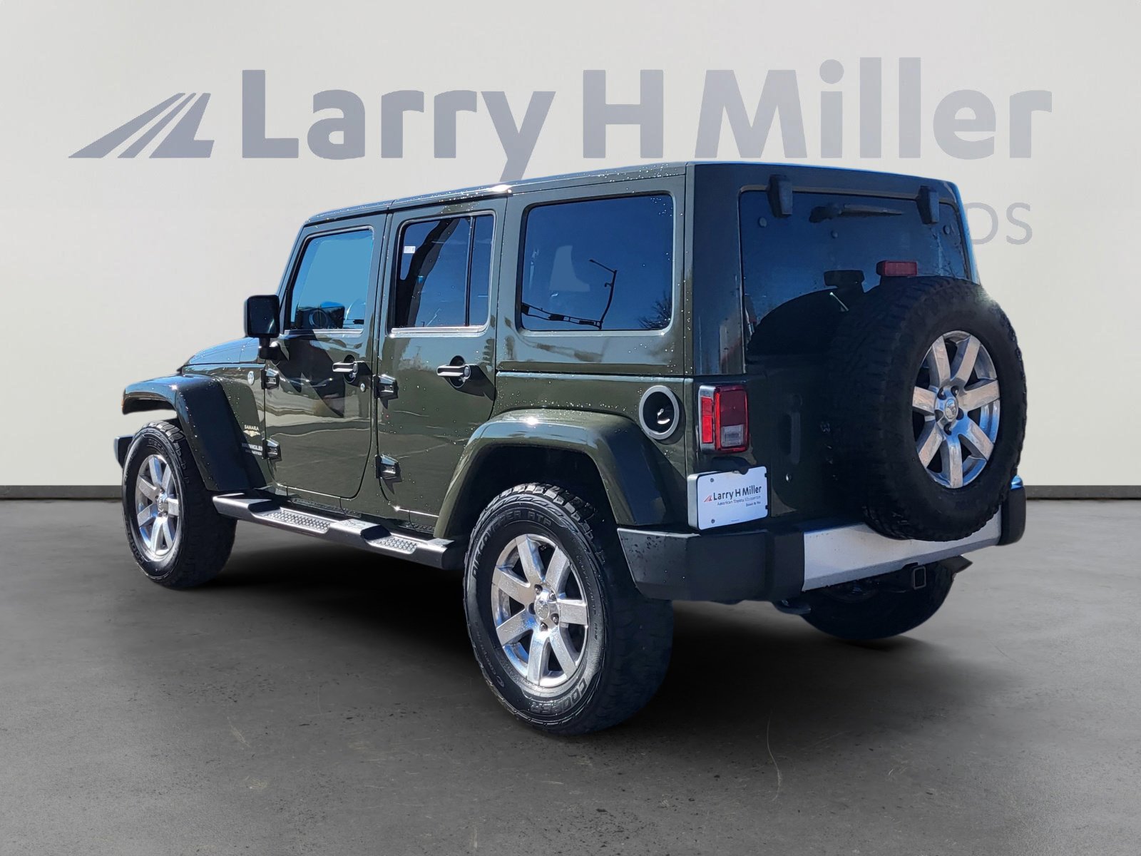 Used 2024 Jeep Wrangler Unlimited Rubicon 4xe image 3