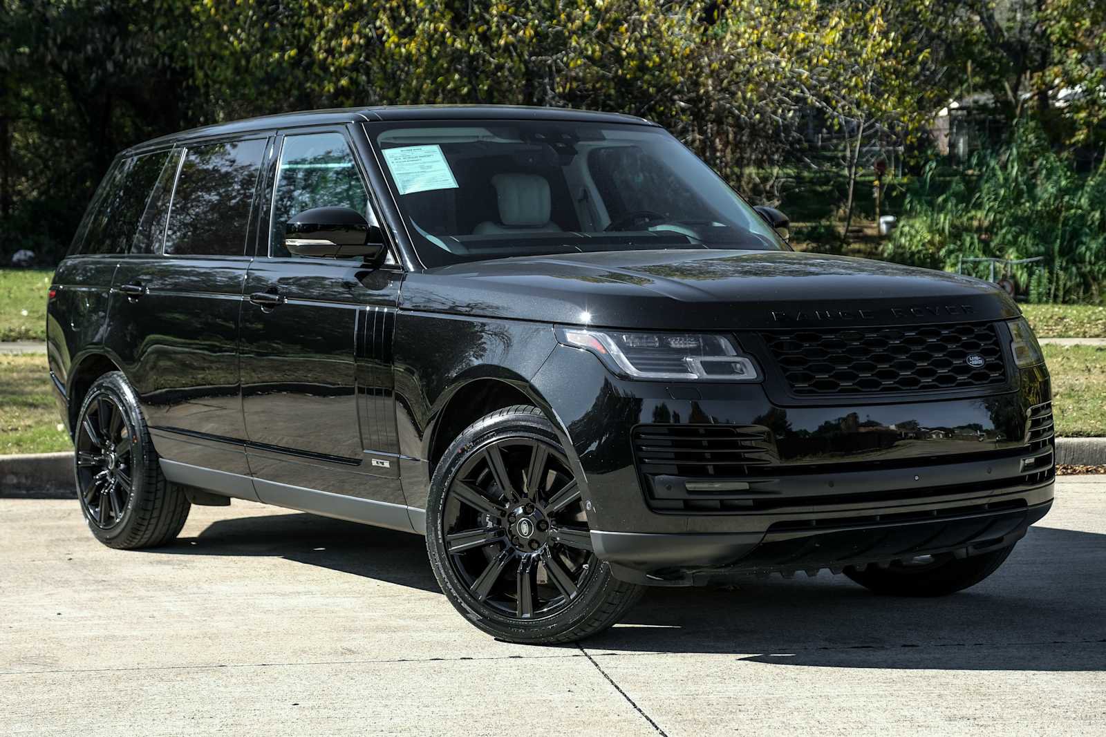 Used 2019 Land Rover Range Rover Long Wheelbase Supercharged image 7