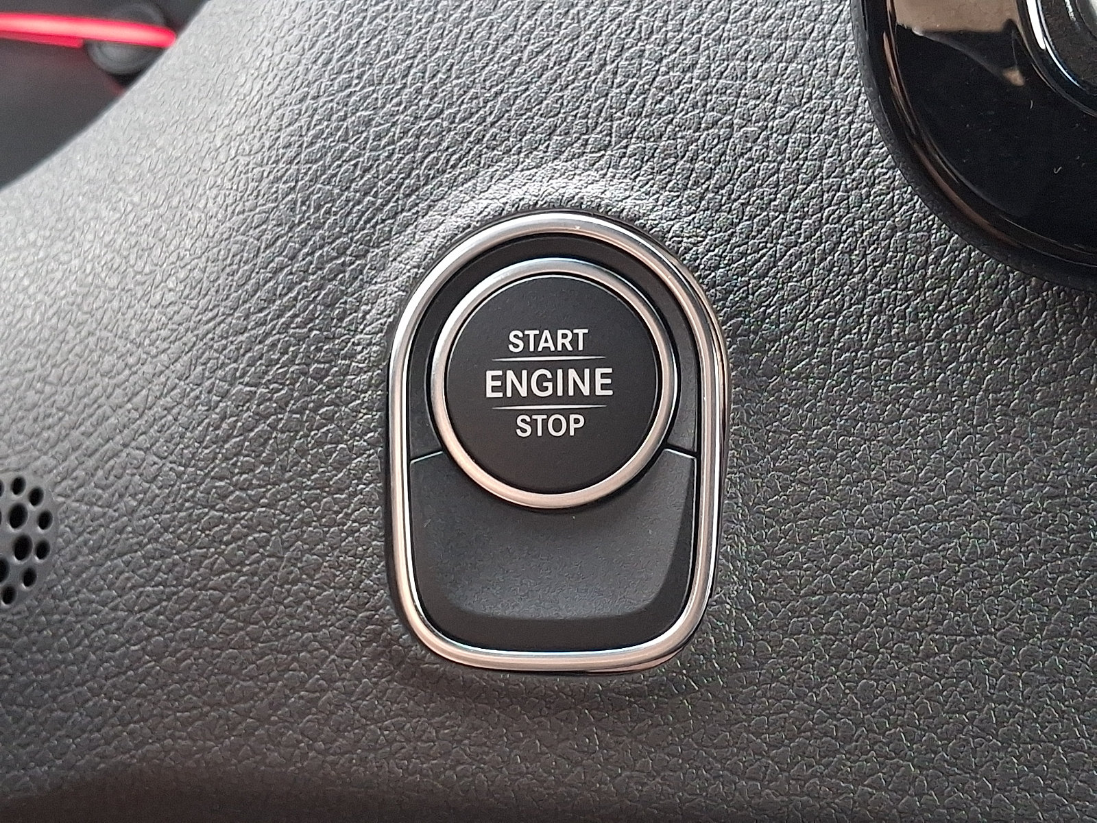 Used 2025 Mercedes-Benz Sprinter 2500 image 25